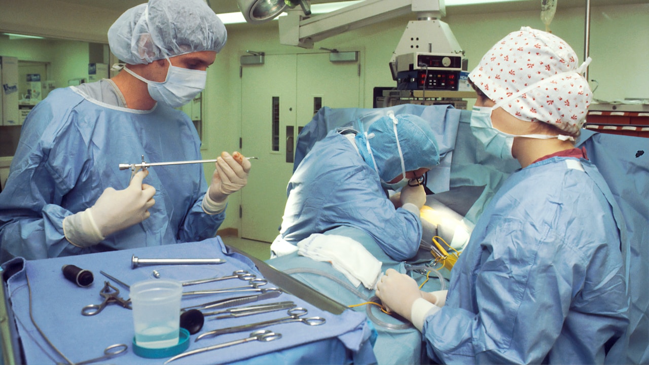 Female Cardiothoracic Surgeons: Unlocking the Male Fortress