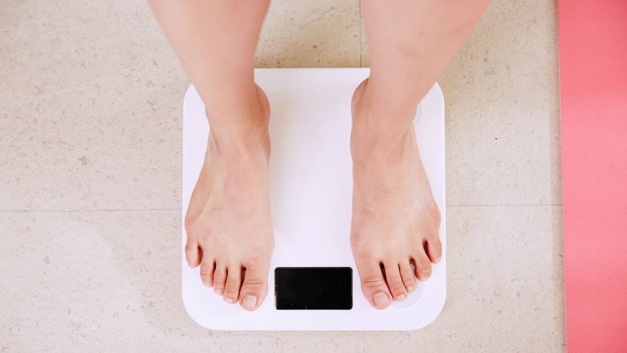 Understanding the Link Between Weight Loss and Psoriasis Management